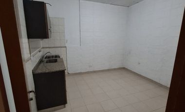 Departamento Tipo Casa en alquiler en Isidro Casanova