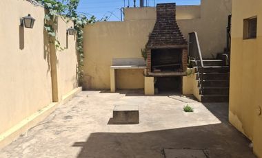Departamento Tipo Casa en alquiler en Isidro Casanova