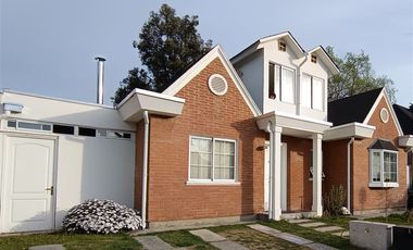 Casa en Arriendo en Condominio Santa Aurora