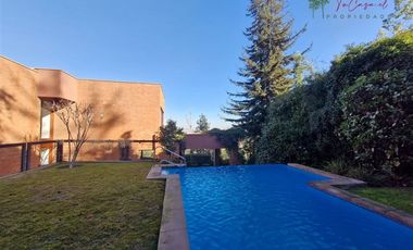Casa en Arriendo en Via Aurora - Santa Teresa - Costanera Norte