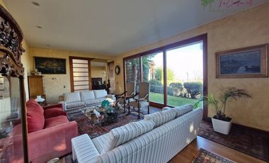 Casa en Arriendo en Via Aurora - Santa Teresa - Costanera Norte