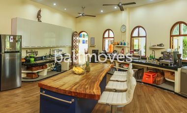 Villa Lima Kamar Tidur Dengan Taman Yang Luas Di Sanur