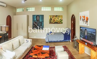 Villa Lima Kamar Tidur Dengan Taman Yang Luas Di Sanur