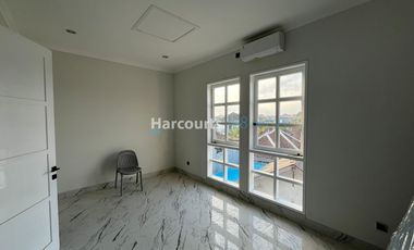 Townhouse Minimalis Modern di Pusat Kota Denpasar