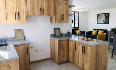 Venta casa en Puembo, no adosada, en Conjunto privado