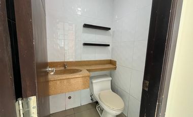 ALQUILER LOCAL COMERCIAL EN ALBORADA CERCA DEL BANCO INTERNACIONAL