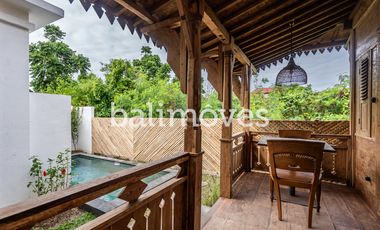 Vila Satu Kamar Tidur Bergaya Joglo dengan Pemandangan Sawah di Renon