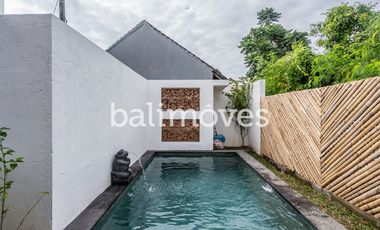 Vila Satu Kamar Tidur Bergaya Joglo dengan Pemandangan Sawah di Renon