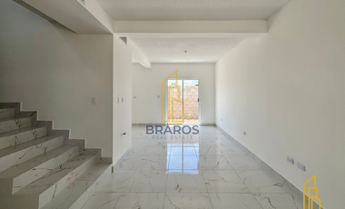 CASA EN VENTA, GRUTAS