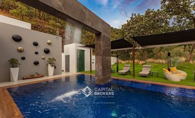 Casa de Lujo con Alberca en venta El Palomar una  planta Sur