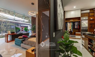 Casa de Lujo con Alberca en venta El Palomar una  planta Sur