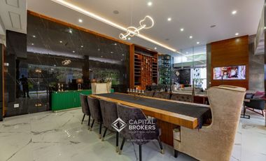 Casa de Lujo con Alberca en venta El Palomar una  planta Sur