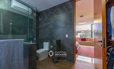 Casa de Lujo con Alberca en venta El Palomar una  planta Sur