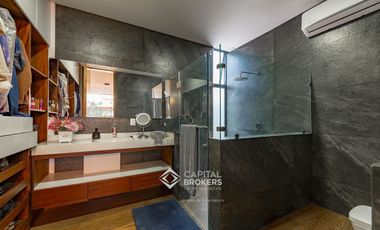 Casa de Lujo con Alberca en venta El Palomar una  planta Sur