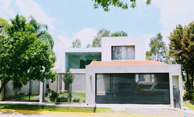 ESPECTACULAR RESIDENCIA EN VENTA FRACC. EL PALOMAR CERCA DEL CIELO.