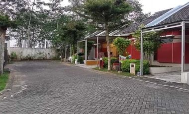 READY RUMAH ELIT HARGA IRIT PERUM ALAMANDA MAGELANG