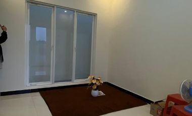 RUMAH 2 LANTAI MOJOKERTO KOTA