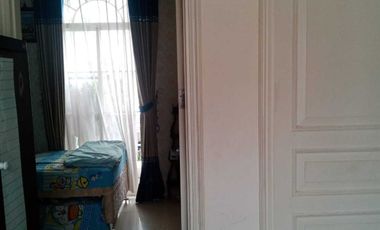 Rumah 8x17 Gaya Eropa di Greenlake City–Adem, Asri, Fasilitas Lengkap