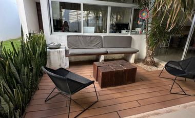House for Sale with Pool, Garden, and 3 Bedrooms RHM-005