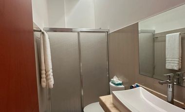 House for Sale with Pool, Garden, and 3 Bedrooms RHM-005