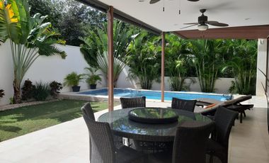 Exclusive Residence in the Heart of Yucatán: Style, Comfort, and Security RHM-003