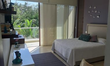 Exclusive Residence in the Heart of Yucatán: Style, Comfort, and Security RHM-003