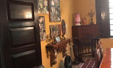 Colonial Residence for Sale in Mérida&#8217;s Historic Center: Spacious Land and Commercial Potential RHM-002