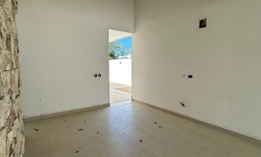 House with Pool and Exclusive Amenities MID-074