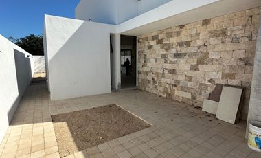 House with Pool and Exclusive Amenities MID-074