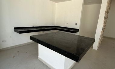 House with Pool and Exclusive Amenities MID-074