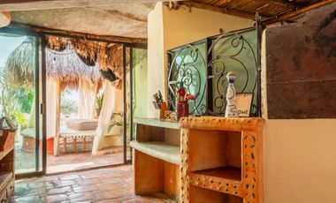 Exclusive Property in the Heart of Playa del Carmen: Two Apartments RS-029