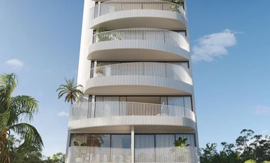 Sophisticated Studio located just 3 blocks from the beach. PL-026