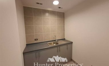 Oficina en Arriendo en Entre manuel Antonio Matta y Prat