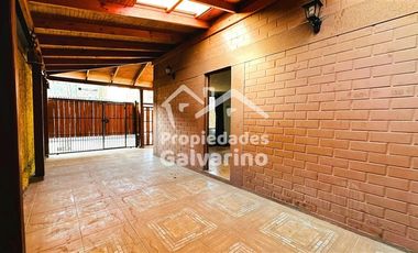 Casa en Venta en Lo Ovalle con Estadio de Quilicura