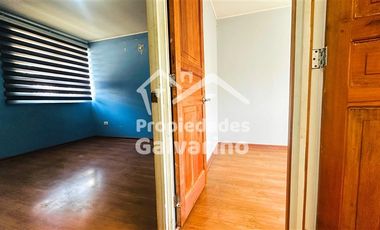 Casa en Venta en Lo Ovalle con Estadio de Quilicura