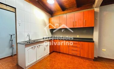 Casa en Venta en Lo Ovalle con Estadio de Quilicura