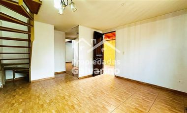 Casa en Venta en Lo Ovalle con Estadio de Quilicura
