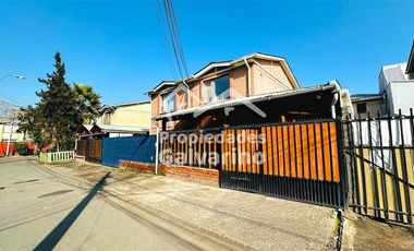 Casa en Venta en Lo Ovalle con Estadio de Quilicura