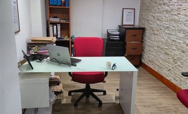 Oficina en Arriendo en Diagonal a McDonald´s