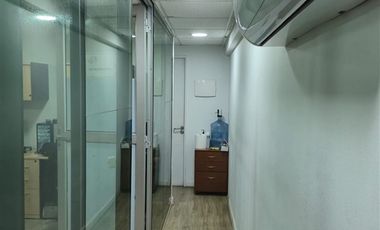 Oficina en Arriendo en Diagonal a McDonald´s
