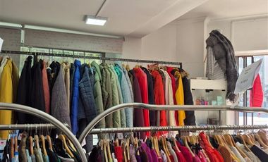 Local Comercial en Venta en A pasos del Servicio de Impuesto Interno SII, Metro Santa Lucia