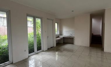 RUMAH 2 LANTAI SIAP HUNI — LINGKUNGAN AMAN & NYAMAN DALAM KOMPLEK