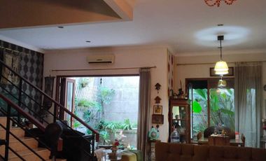 Dijual Rumah di Kebayoran Town House