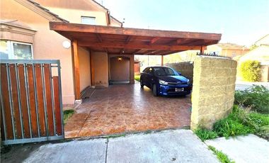 Casa en Arriendo en Valle Lo Campino