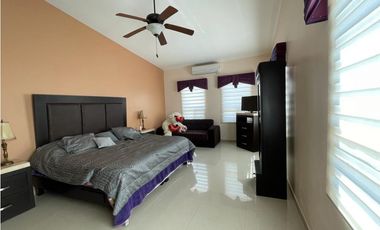 CASA EN VENTA LOS PORTAL DEL NORTE