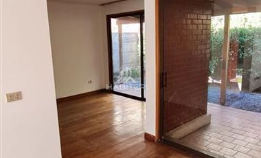 Casa en Arriendo en Balmaceda con Gabriela Mistral