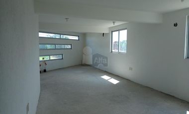 Venta/Renta de Bodega con oficinas en Recinto Portuario