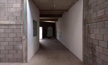 Venta de bodega o renta con oficinas Recinto Portuario Veracruz, piso preparado para carga pesada