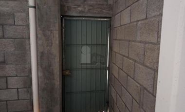 Venta de bodega o renta con oficinas Recinto Portuario Veracruz, piso preparado para carga pesada