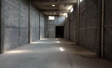 Venta de bodega o renta con oficinas Recinto Portuario Veracruz, piso preparado para carga pesada